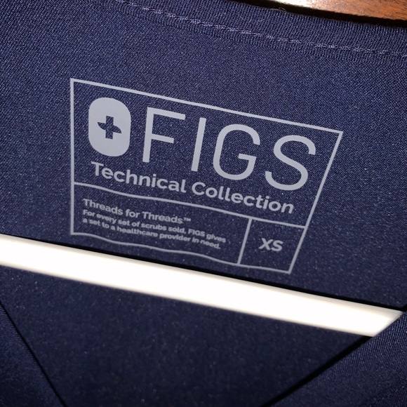 Figs Scrub Top - Picture 3 of 3